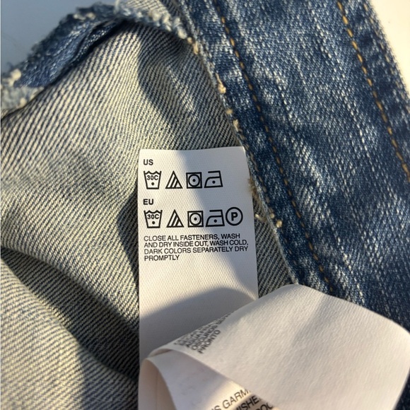 Tommy Hilfiger Distressed 90's Denim Vest Women's Size Medium 2 pocket Button - Picture 8 of 9